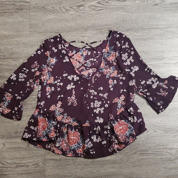 Purple floral top - Picture 2 of 2